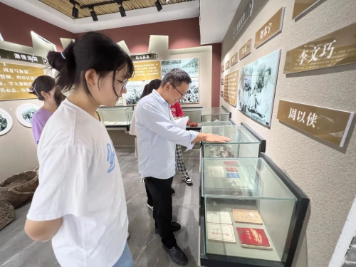 best365官方网站建筑学院开展暑期“三下乡” ，乡村文化墙调研及优化提升设计活动